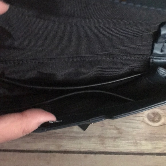 Zac Posen Envelope Eartha - Picture 3 of 6